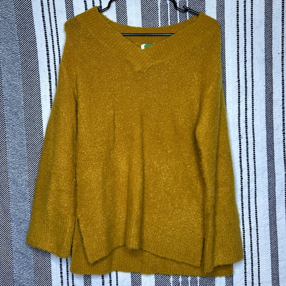 Anthropologie Sweaters - Anthropologie Wool/ Alpaca V Neck Sweater